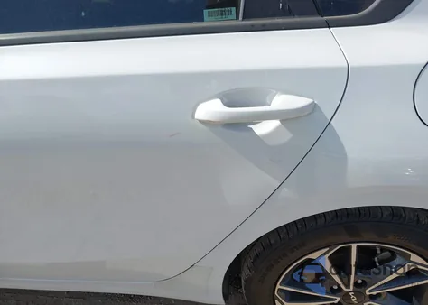 2024 Kia Forte Lxs z USA, uszkodzony, nr VIN 3KPF24AD6RE765764